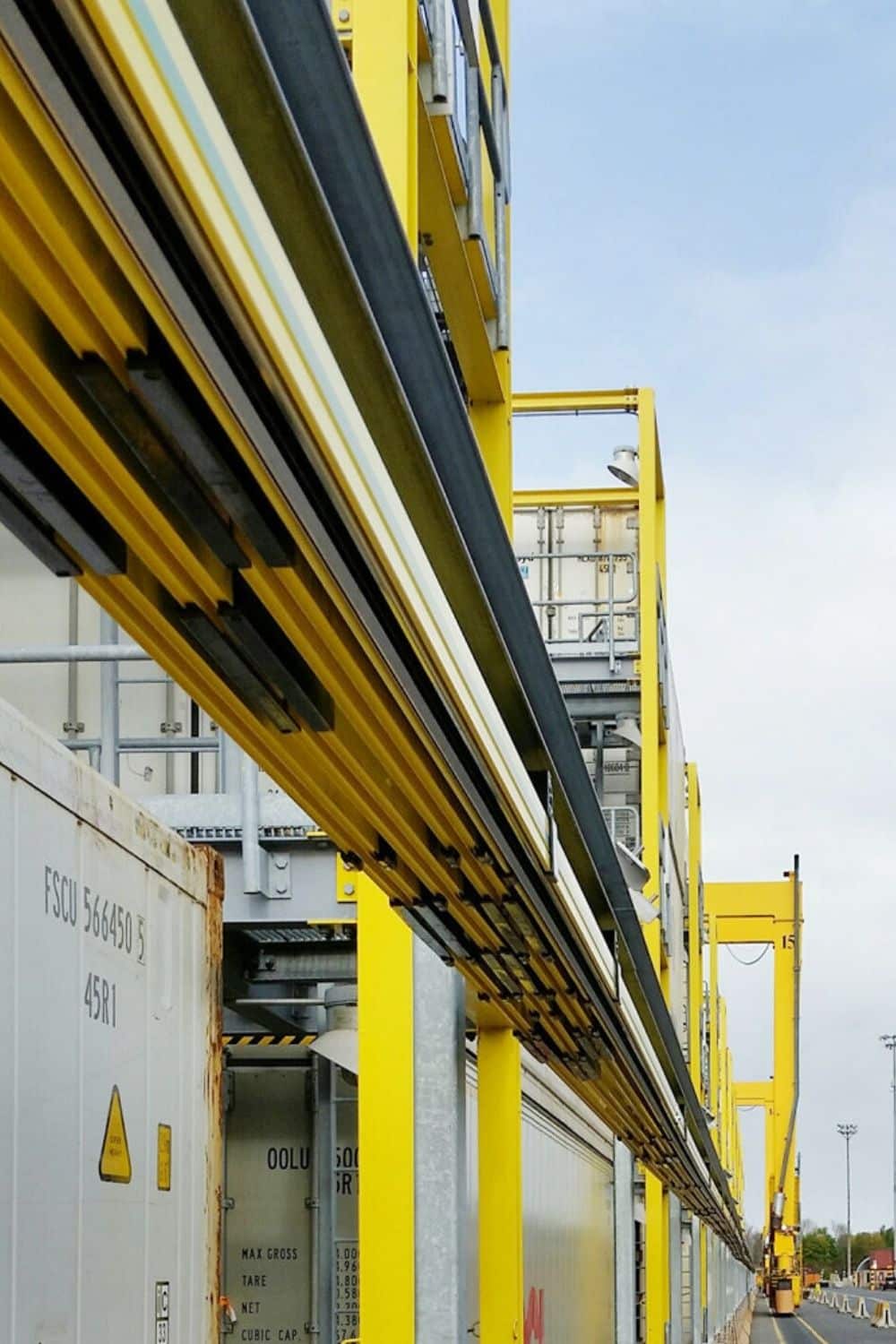 Rails conducteurs de Conductix Wampfler Maroc, distribué par GIRTECH Services Ingénierie et réalisations de techniques industrielles, au Maroc et Afrique du Nord | Girtech